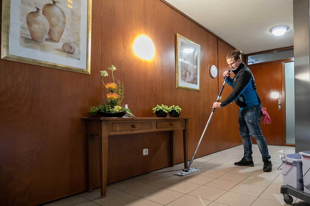 Particuliere schoonmaak door zeepsop gebouwenservice