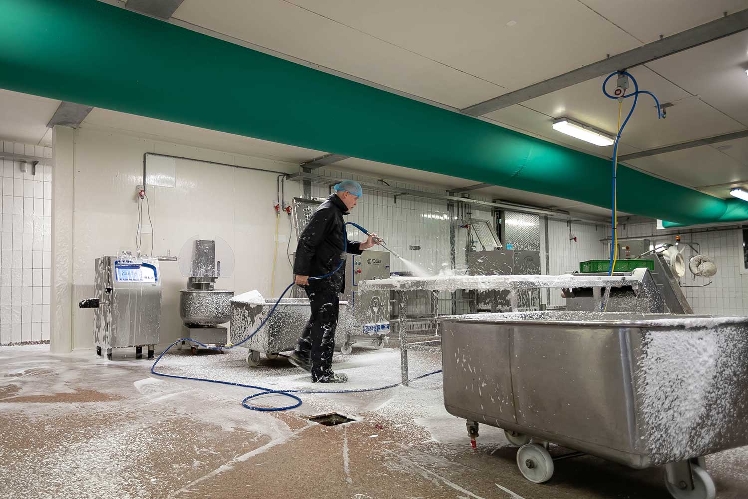 reiniging en desinfectie van de voedingsindustrie door zeepsop gebouwenservice